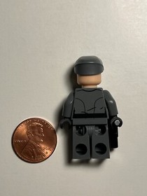 Lego Star Wars Imperial Officer w/ Blaster EP 4-6 2017 75184