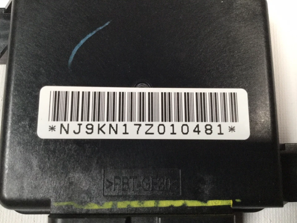 ОРИГИНАЛЬНЫЙ МОДУЛЬ УПРАВЛЕНИЯ ПРАВЫМ ПЕРЕДНИМ СИДЕНЬЕМ ДЛЯ ПАССАЖИРА NISSAN VERSA 2018 NJ9KN17Z010481 - Изображение 3 из 4