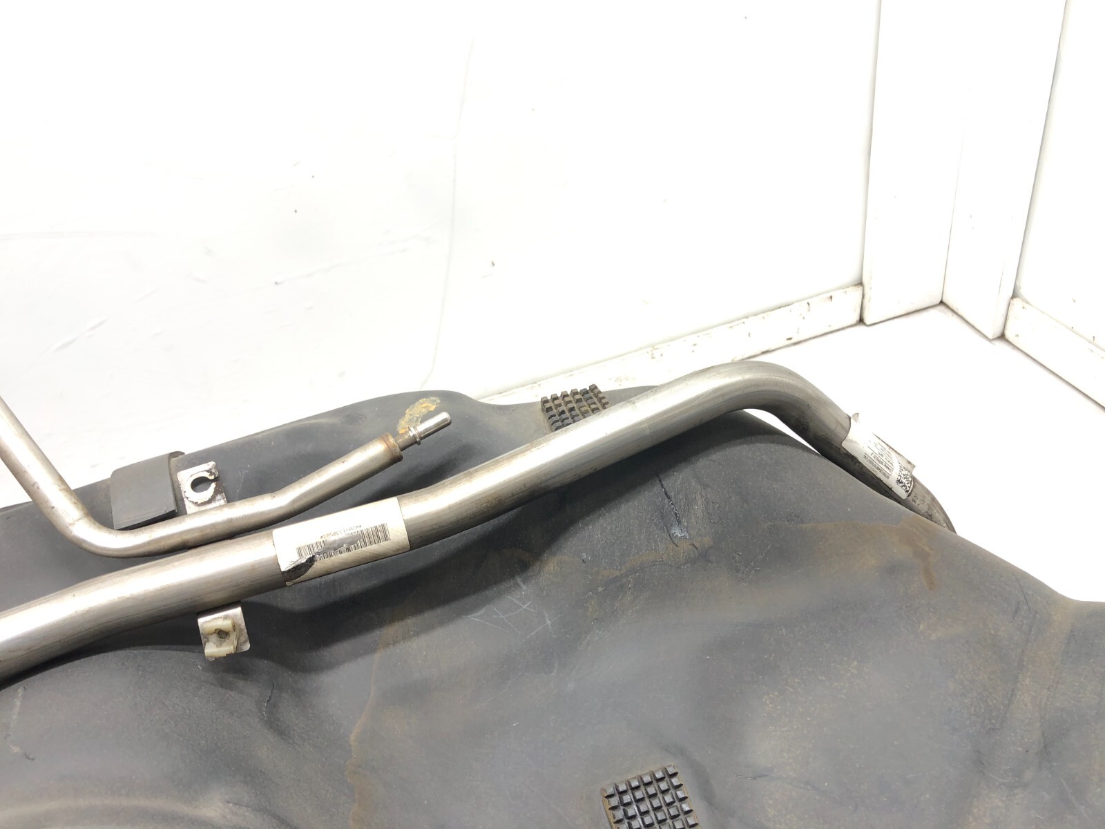2014-2017 MASERATI GHIBLI FUEL GAS TANK RESERVOIR OEM.