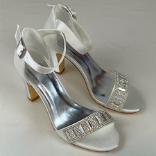 Mrs Right Women's 5.5 Rhinestone Ivory Satin Bridal Wedding Open Toe Sandals