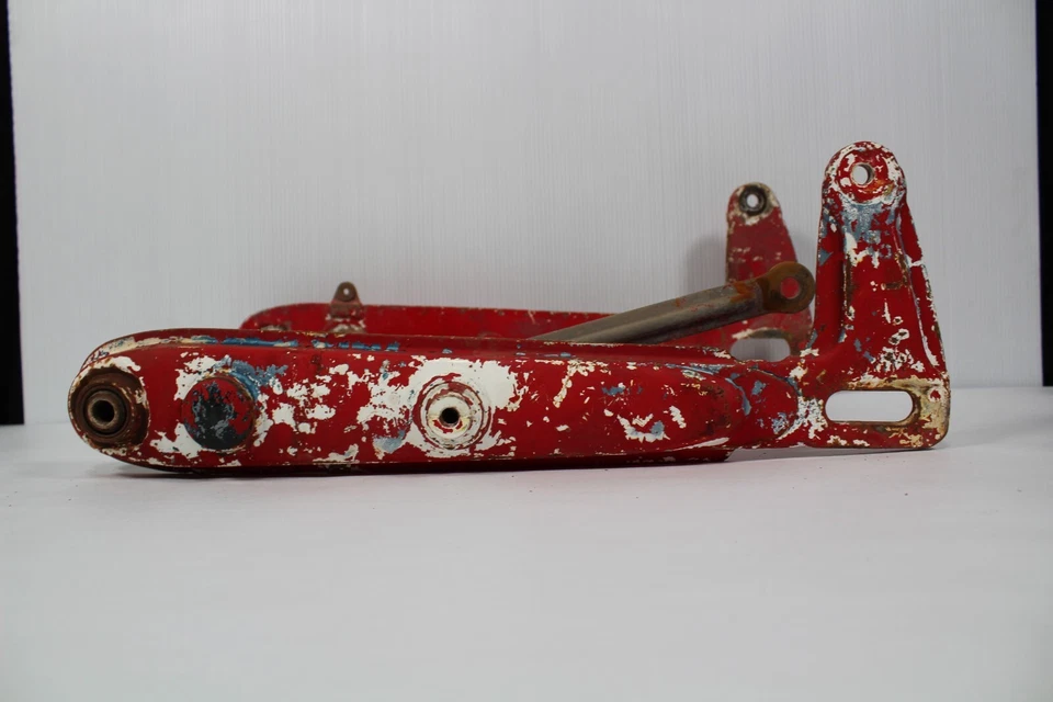 Brazo oscilante Honda Dream 52100-255-020 P4074 Foto 2 de 4