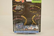 Hot Wheels Pit Crew Collector Edition Mattel Motorsports Chev Monte Carlo No. 7