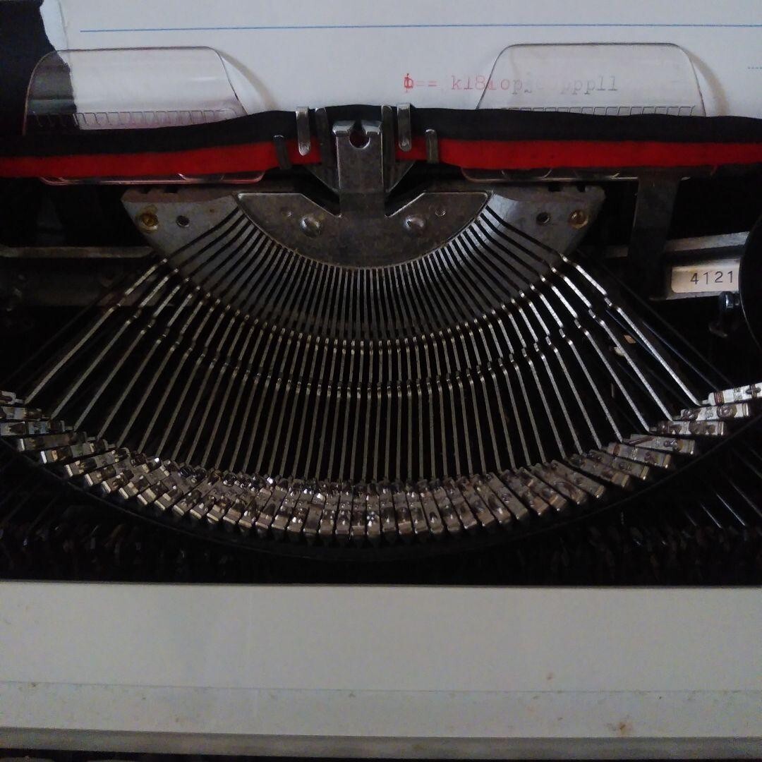 Uchida H1000 Typewriter QWERTY Layout Manual Operation