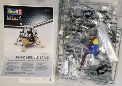 Revell 03701 NASA Apollo 11 Lunar Module Eagle Maßstab 1:48 ohne Karton