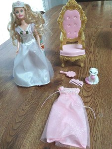 barbie mini kingdom dolls