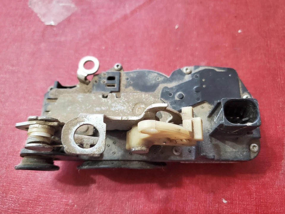 2008 - 2012 Chevy Chevrolet Malibu trava da porta traseira direita Assemby novo estilo de carroceria - Imagem 2 de 4