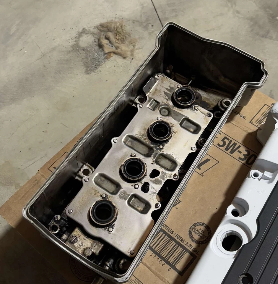 Honda Acura Valve Cover K20 K24 CRV Civic RSX TSX Accord Element OEM Gen 1 A1 - Image 2 of 3