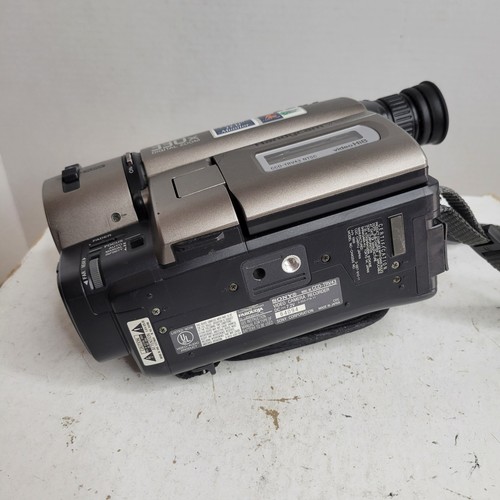 Sony CCD-TRV43 Handycam Camcorder Hi8 Read - Picture 6 of 8