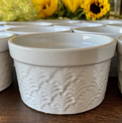 White Stoneware Acanthus Leaf Soufflé Pudding Custard Ramekins Set 4 Art Deco