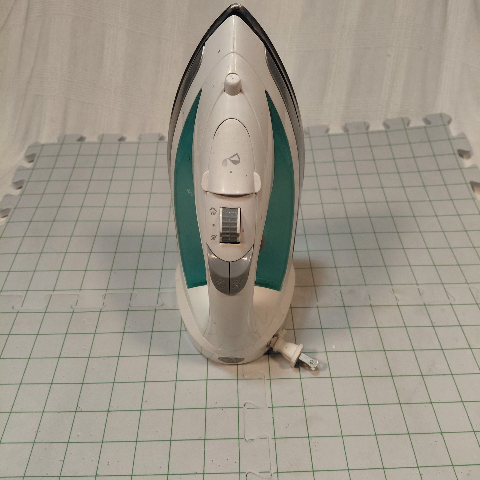 With Retractable Cord Model 14212 Used