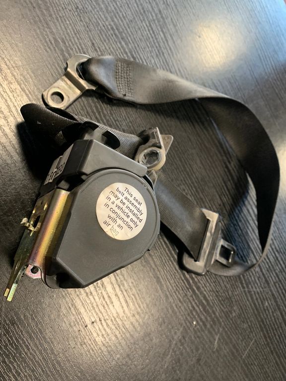 BMW E46 318i Sicherheitsgurt vorne links 566244501 online kaufen