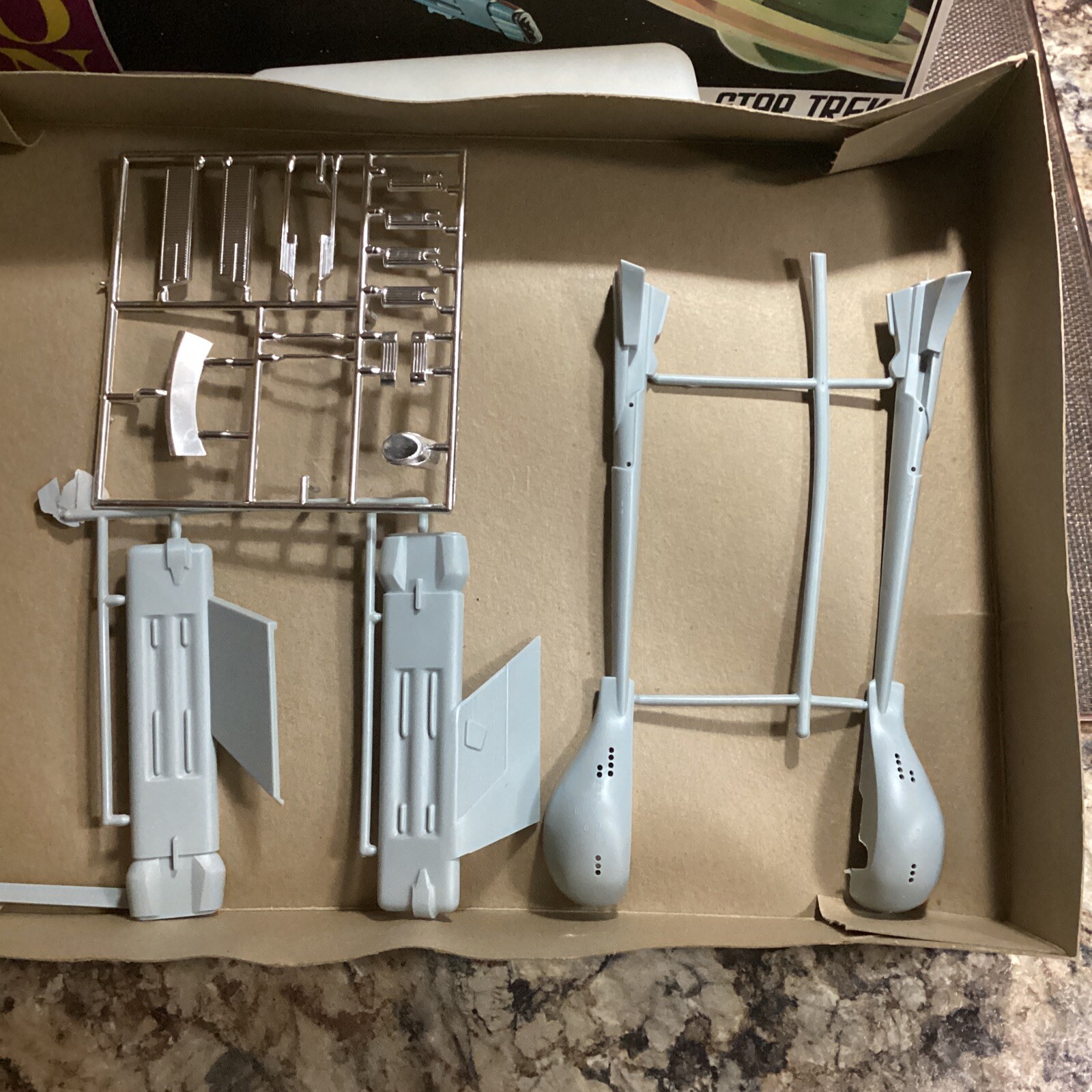 VTG 1966 LIGHTED AMT Star Trek Klingon Alien Battle Cruiser Model Kit #S952 250