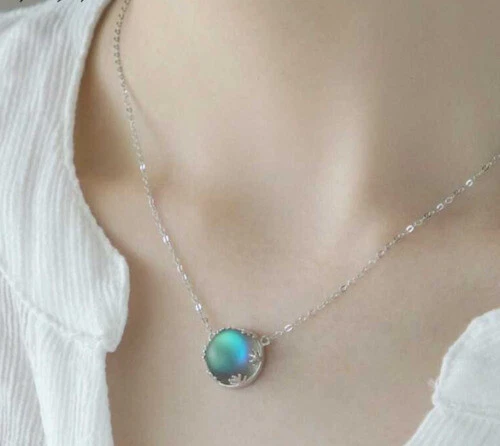 Collane e pendagli di bigiotteria in argento tibetano