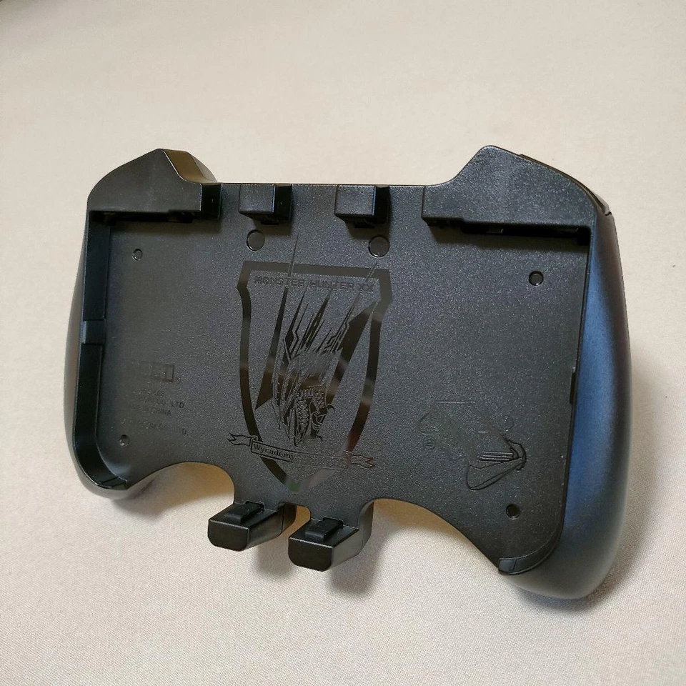 HORI Monster Hunter XX Double Cross Hunting Gear Hand Grip 3DS XL LL Excellent - Image 2 of 3