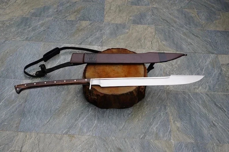 Espada vikinga de acero al carbono forjada a mano espada de caza medieval con funda Foto 3 de 4