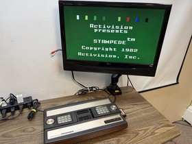 VINTAGE INTELLIVISION CONSOLE WITH STAMPEDE GAME WORKS