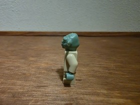 LEGO Star Wars Original Yoda Minifigure Sand Green SW0051 7103 7260 4502