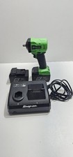 SNAP-ON 3/8 IMPACT 2 BATTEYR AND CHARGER (P32009954)
