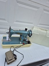 Vintage Revere Deluxe Precision Teal/blue Sewing Machine w/Case,light, Pedal