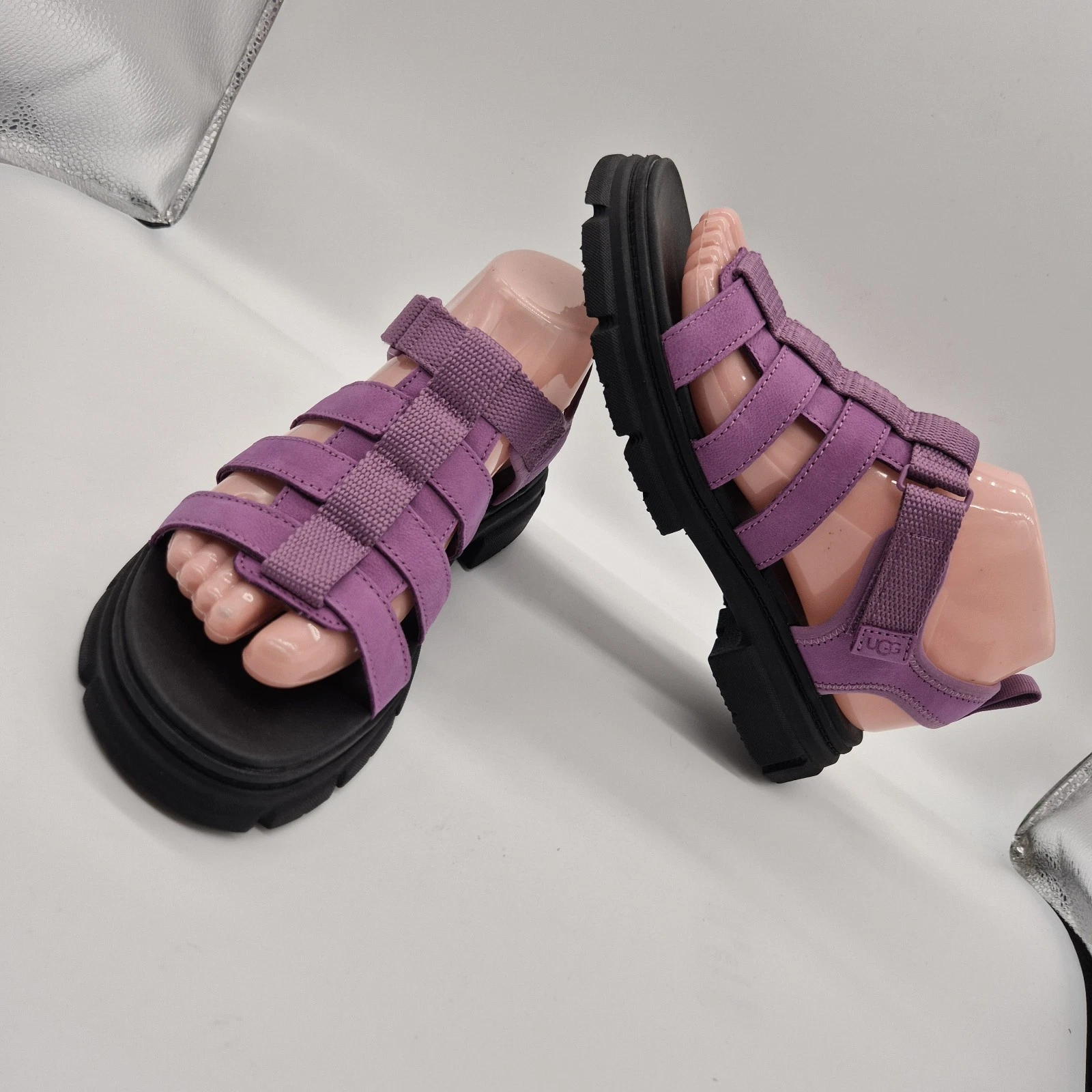 UGG Sandali Bambina Taglia 5 Ashton Multistrap Rosa Fucsia Comodi Estivi (187)