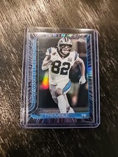 2025 Topps Chrome Football Tommy Tremble Neon Pulse SP