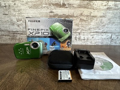 Fujifilm FinePix XP10 Digital Camera Green With Waterproof (READ)
