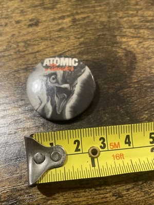 ATOMIC ROOSTER VINTAGE 32 mm METAL PIN BADGE 1980'S ROCK BAND MUSIC