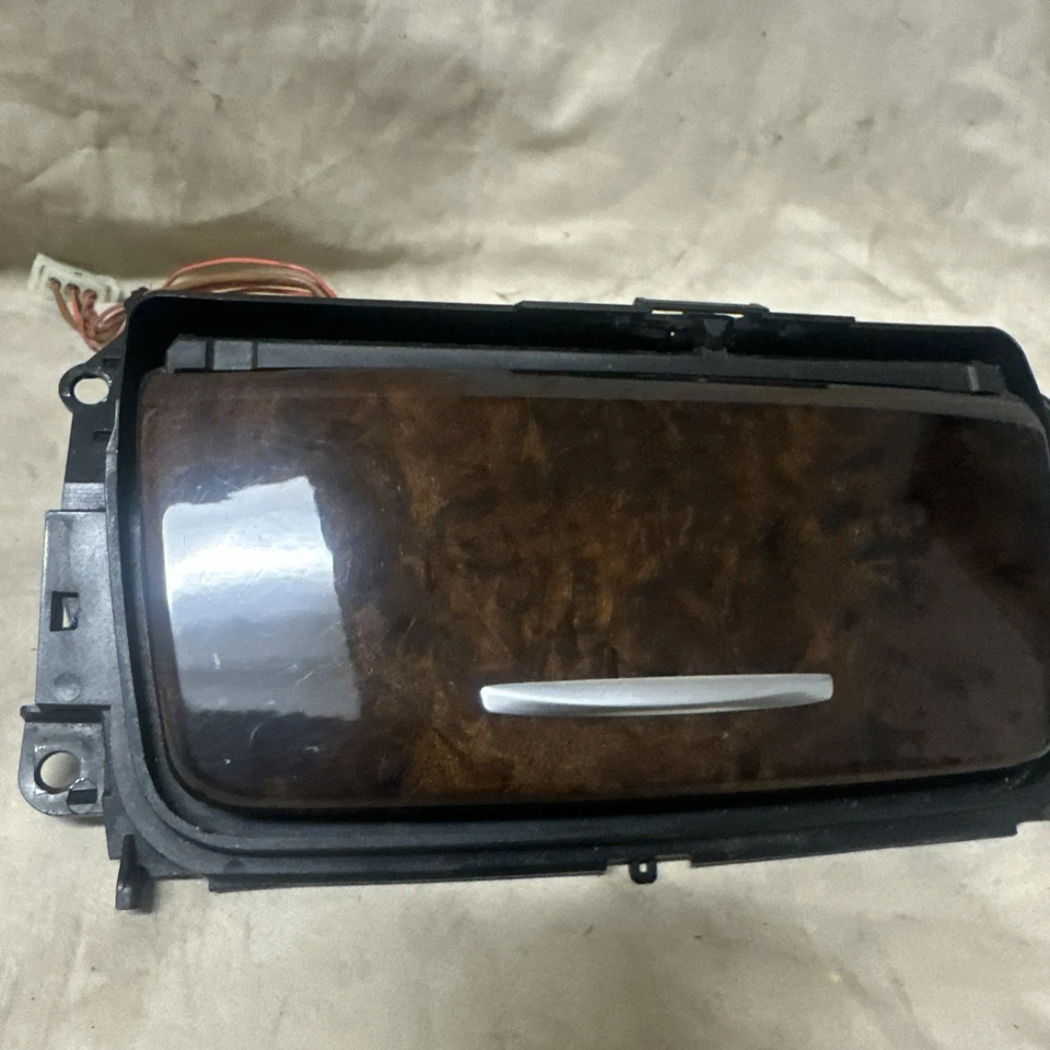 BMW 325i 325xi 330i 330xi 2006 consola central almacenamiento cenicero madera 51167078571 Foto 3 de 4