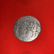 WENDELL AUGUST Annual Christmas Ornament Hammered Aluminum - 1999 Carolers