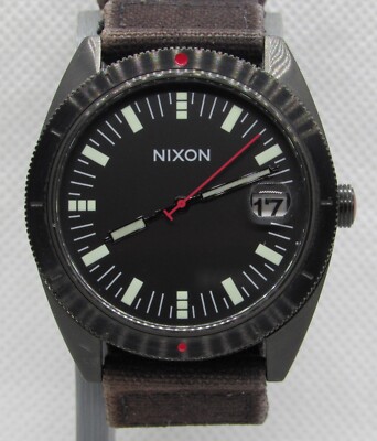 *RARE* Men's Nixon ''The Rover'' Quartz Watch with Orig Canvas/Leather Strap-Runs