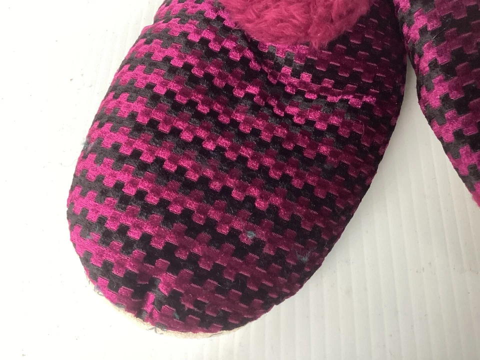 Snoozies Foot Covering SlippersBURGUNDY/BLACK Women's Size Large 9/10 NWT - Image 2 of 4