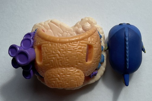 Disney Tsum Tsum Series 10 TROVA DORY MEDIUM & ACCESSORI Stack Pack Figure - Foto 6 di 8