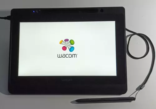 Wacom DTU 1141/K Grafiktablett 10.1 " Zoll - inkl. Rubber Pointer, USB 90° Kabel