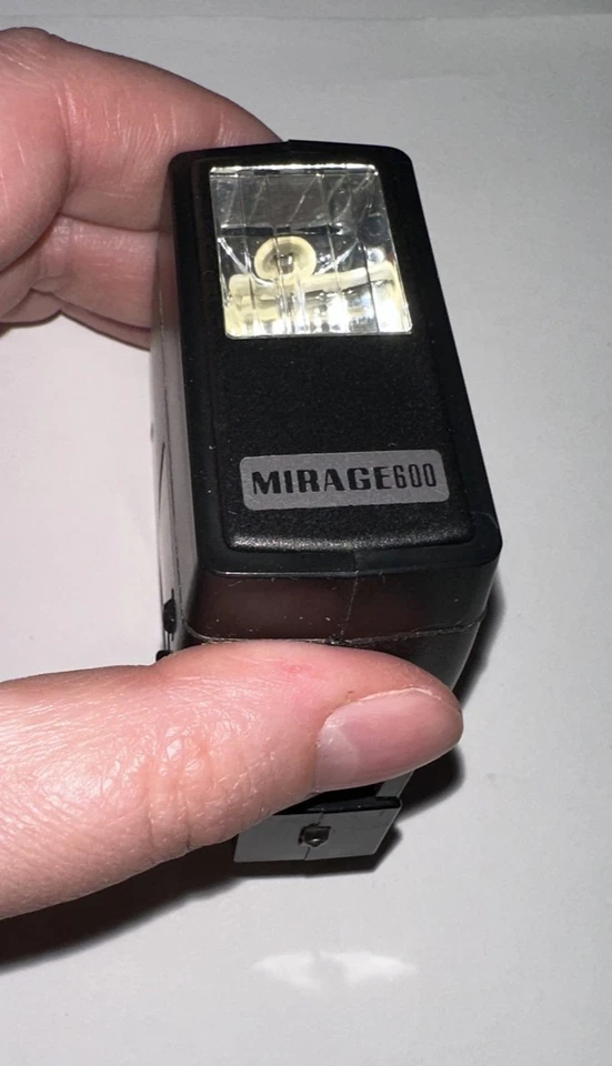 Mirage 600 Electronic Flash Unit - Hot Shoe & Lead Operation, Vintage - box - Image 3 of 4