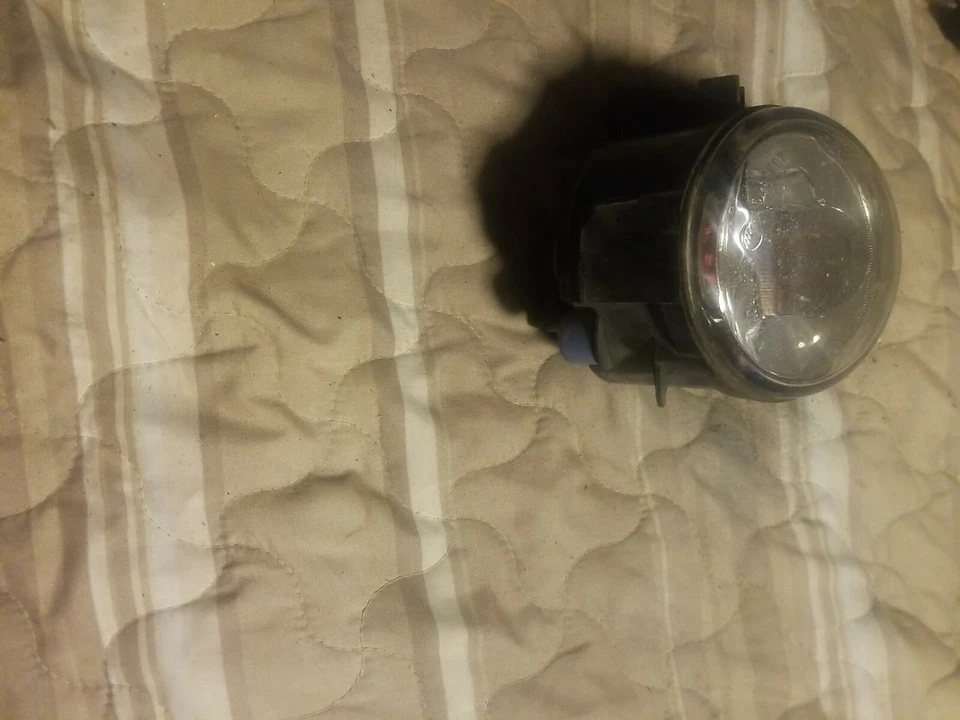 07-13 Conjuntos de faros antiniebla BMW X3 lado derecho probado OEM Foto 2 de 4