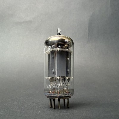 1960's 12AX7 ECC83 Telefunken Tube Smooth Long Plate O Getter TV7 Test NOS E-46