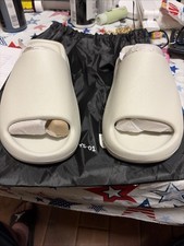 YEEZY SLIDE YS-01