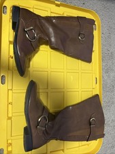 woman boots size 10