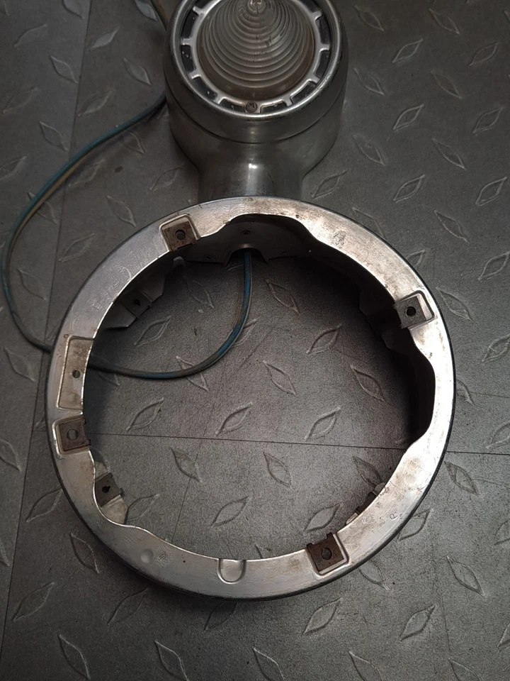 1959 Oldsmobile 88 Headlight Aluminum Housing - Image 2 of 4
