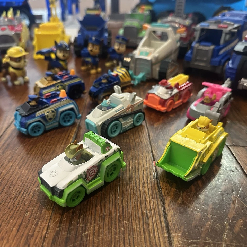 Paw Patrol Lot 38 Figures Truck 5 N 1 Cruiser Big Pups Truck Stop Dino Patroller - Image 2 of 4