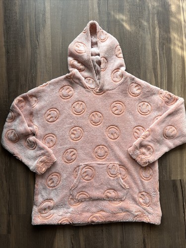 Derek Heart Women’s So Soft and Fuzzy Happy Face Peach Hoodie XL