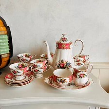 Set caffè Royal Albert Lady Carlyle: Fine Bone China, rosa floreale, Inghilterra