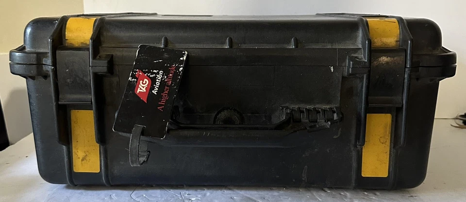 Estuche acolchado rígido negro grande Pelican Foto 3 de 4