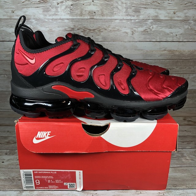 nike vapormax plus university red
