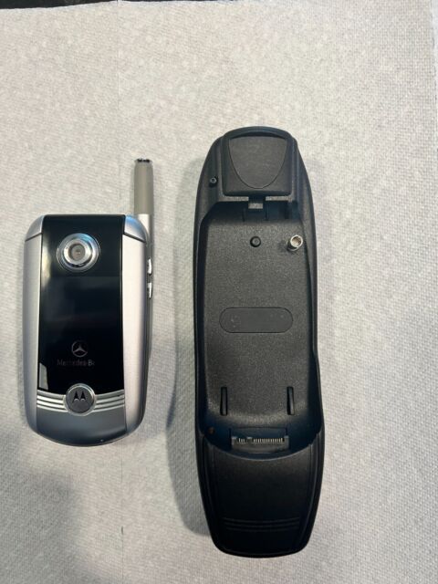 Mercedes Flip Phone Cell Phone with Cradle Mount Interface v710