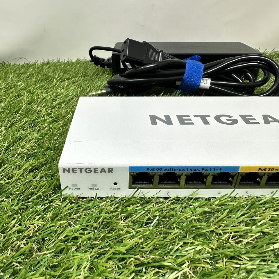 NETGEAR GS110TUP Switch 10 Port Ultra60 PoE++ ( 480W PoE budget ) - Image 2 of 4