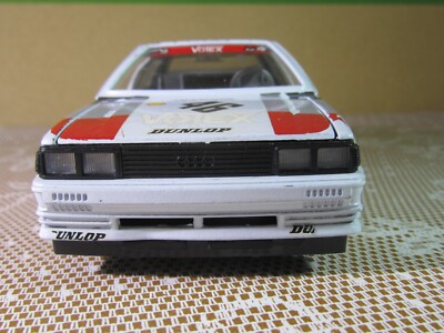 ブラーゴ　AUDI QUATTRO 1/25　ラリー 484Z Burago 0159 Italy Audi Quattro #46 Votex Rally 1980 White 1