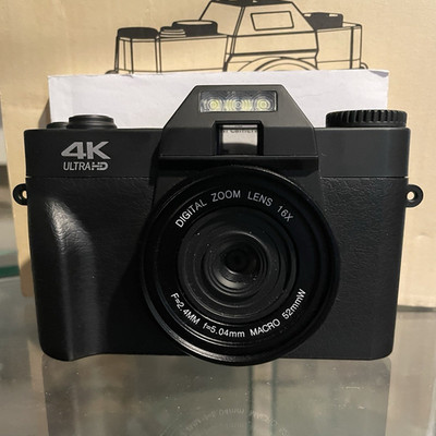 4K Ultra HD Compact Digital Camera Flip Screen 3in Black No Memory Card