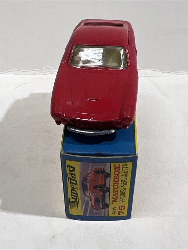 Matchbox Lesney Superfast MB75 Red Ferrari Berlinetta w/G Box - Image 3 of 4