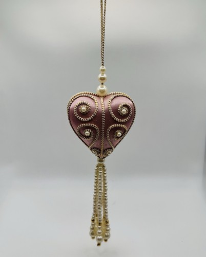 Decorazioni natalizie vintage cuori rosa ricamati con perla vittoriana - Foto 2 di 4